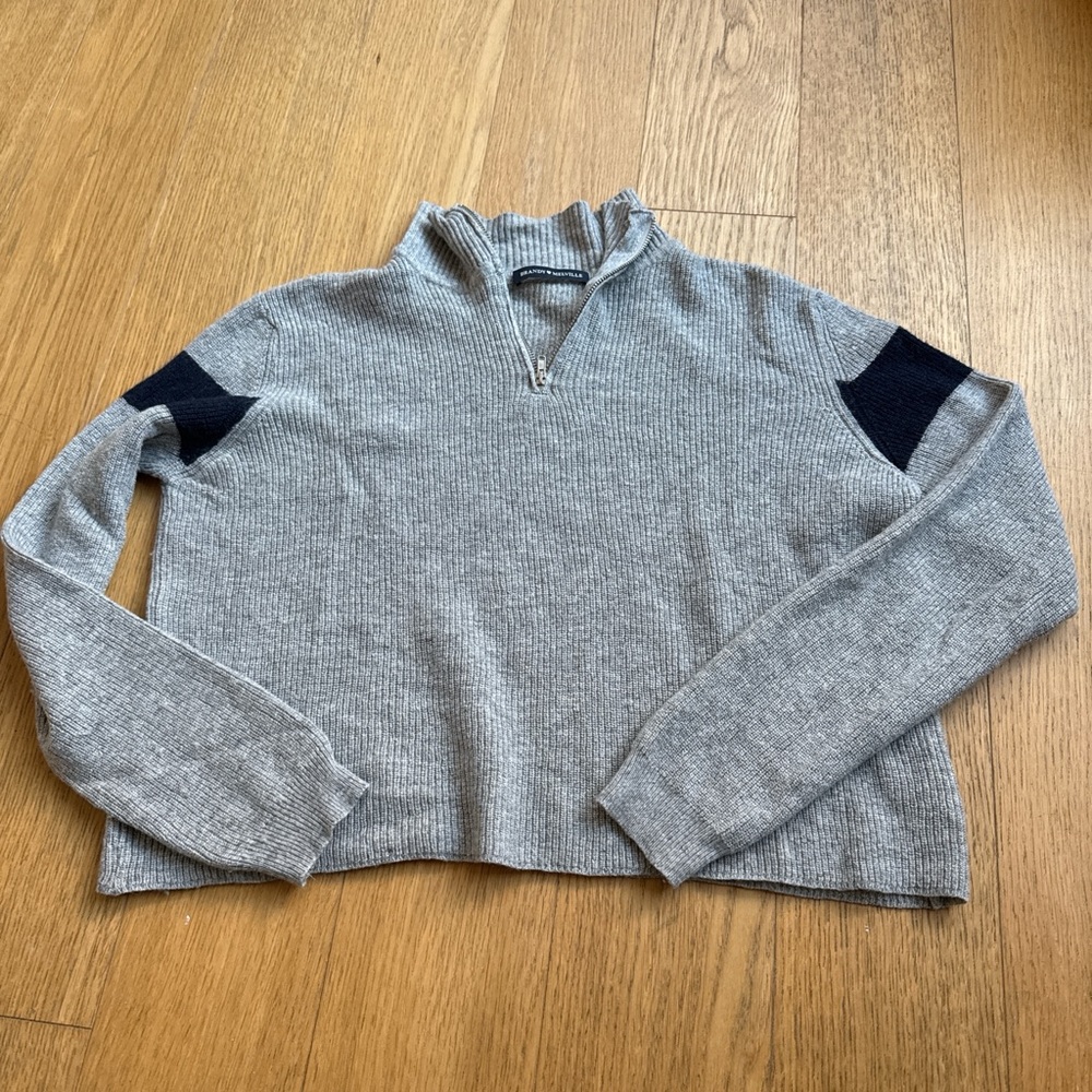 Brandy Melville Gray Zip-Up Top with navy Accents